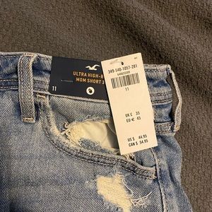 Ultra high-rise mom shorts 3”